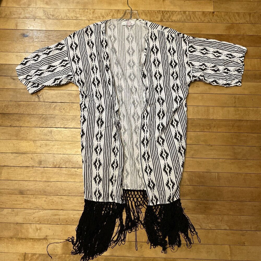 Panhandle Cover Up Women’s Size L/XL Southwestern Short Sleeve Tassels Cardigan